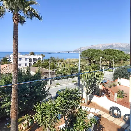 2 Bedroom Lovely In